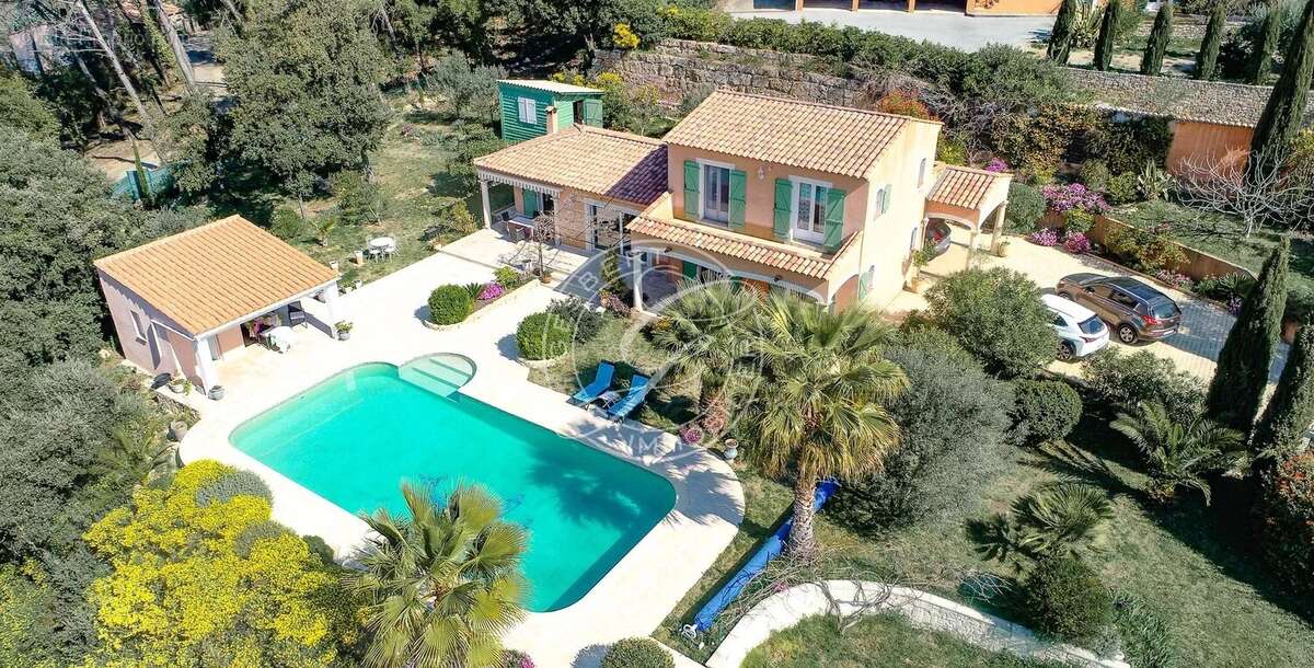 A VENDRE - FLAYOSC très belle villa avec vue dominante et piscine - photo 5