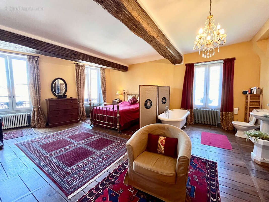 Maison Confolens 6 pièce(s) - photo 13