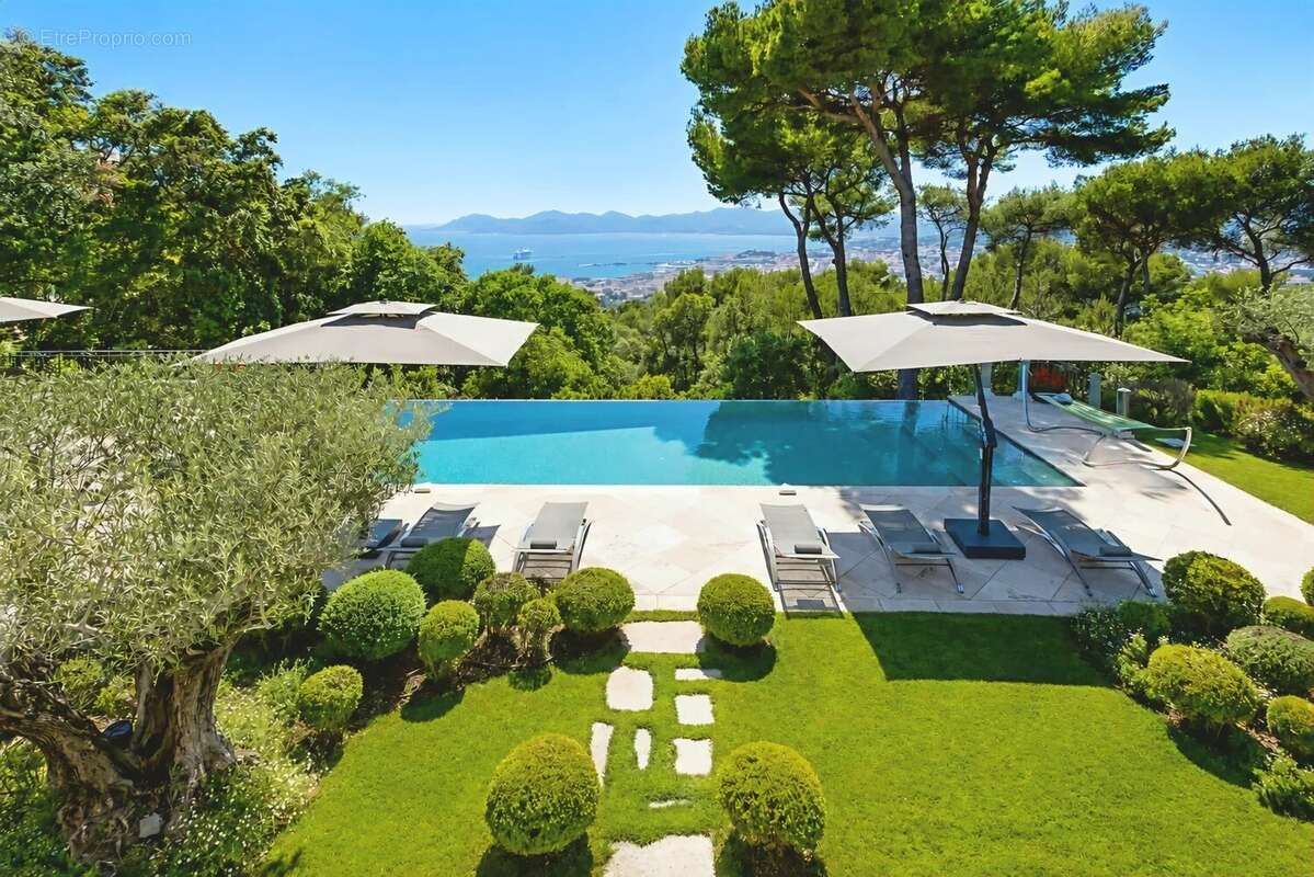 SUPER CANNES  Une signature architecturale face à la Méditerranée - photo 3