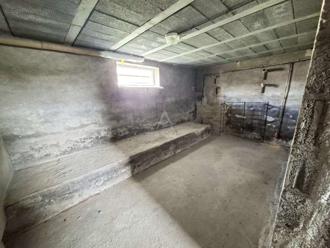 Maison à VARENNES-VAUZELLES