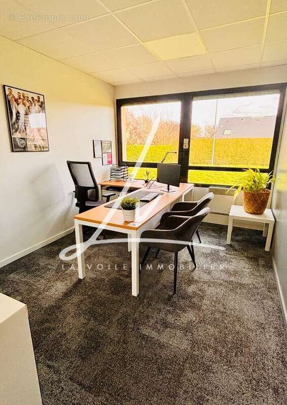 Commerce à SAINT-CONTEST