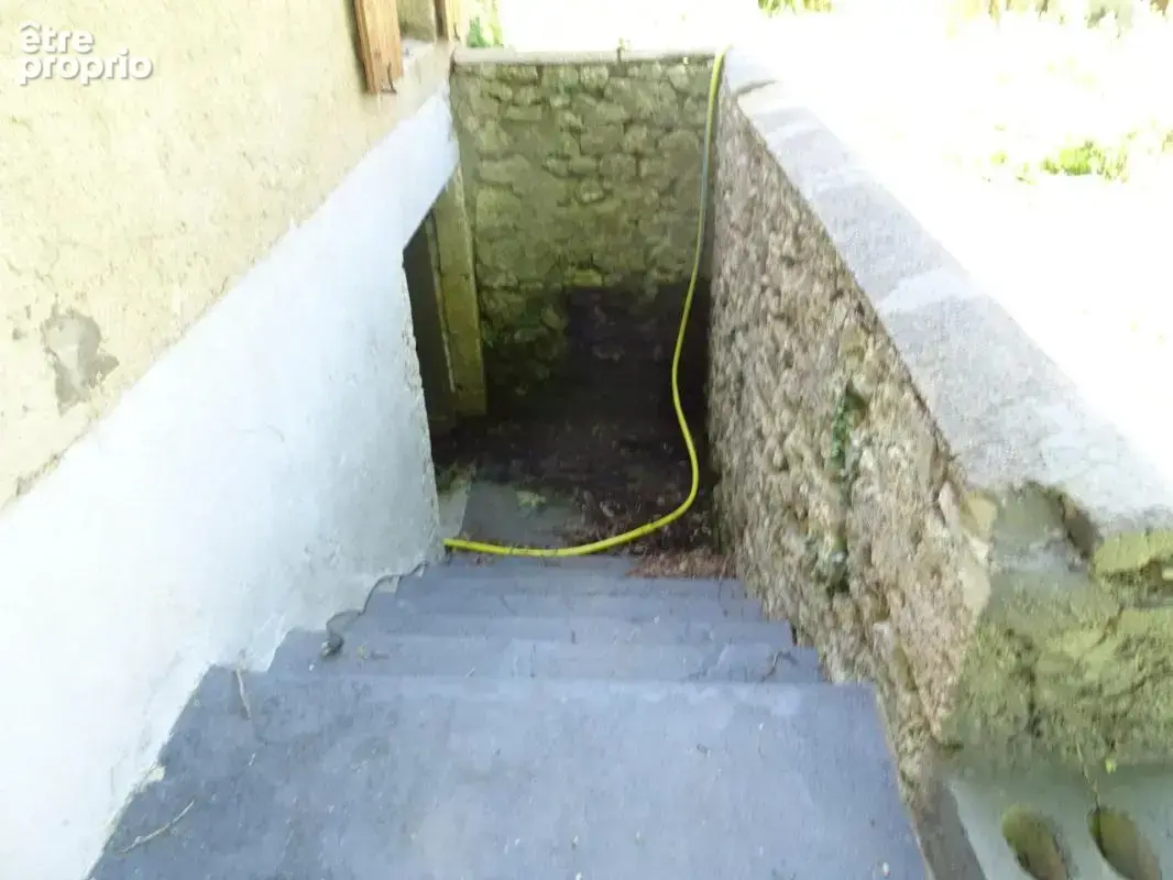 Très jolie corps de ferme à rafraichir dans le cœur de la campagne bourbonnaise - photo 9
