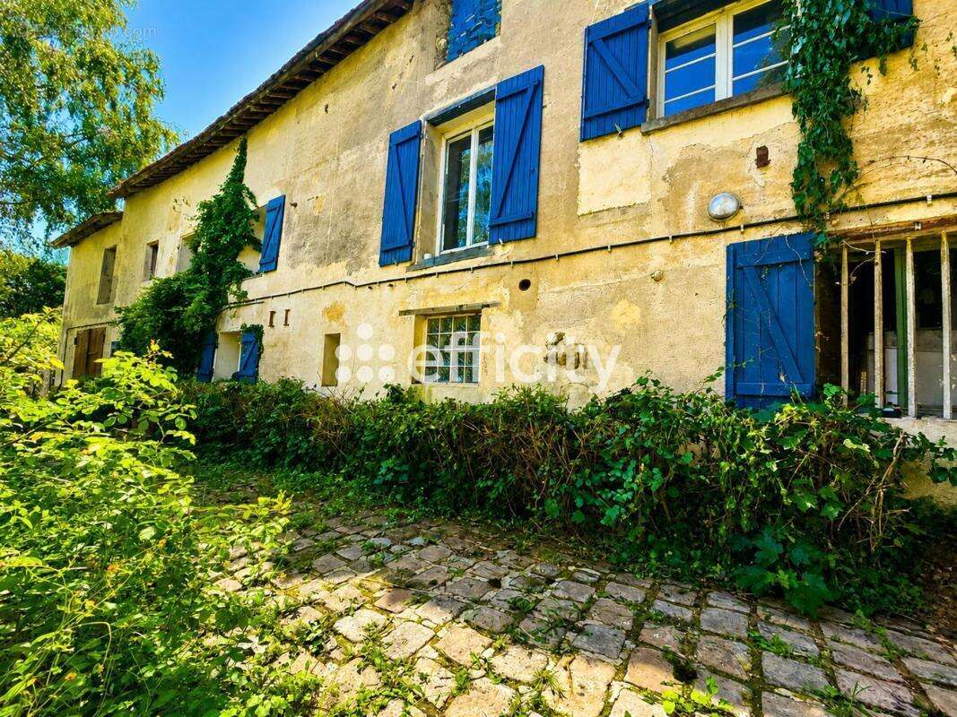 Maison à JOUARRE