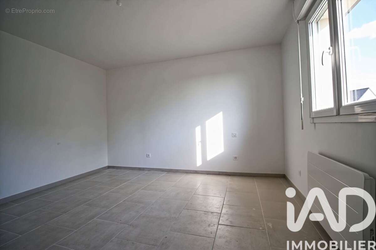 Maison 138 m² à Vertus  - photo 9