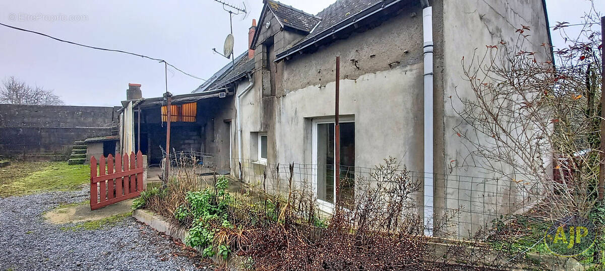 Maison à ROUGE