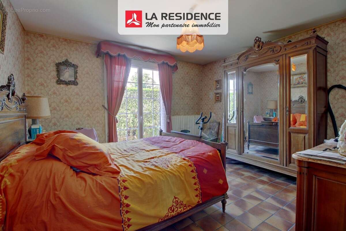 Maison à COURCELLES-SUR-SEINE