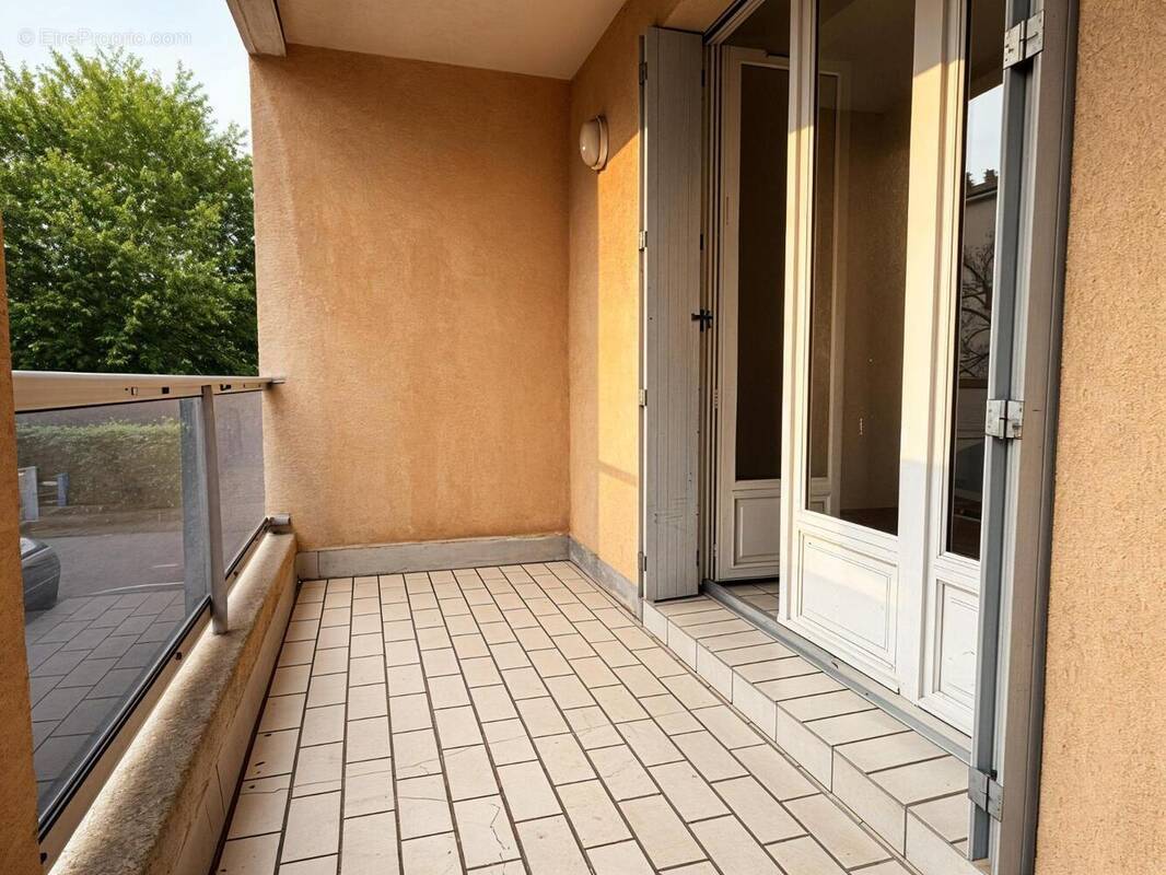   - Appartement à AUBENAS