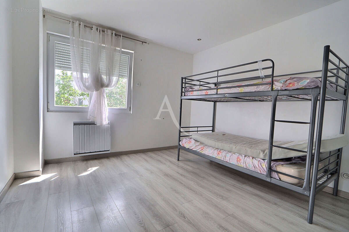 Appartement à LE BLANC-MESNIL