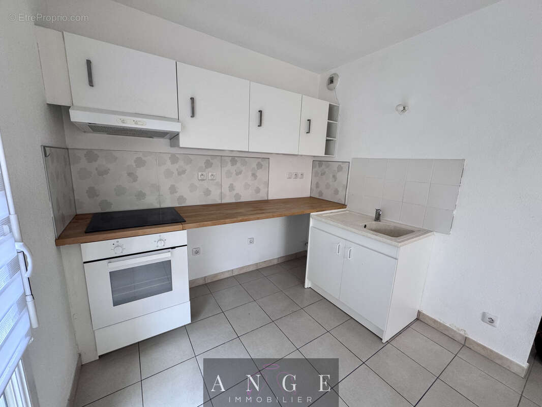 Cuers - residence standing- appartement t2 au calme + 2 parkings - photo 7
