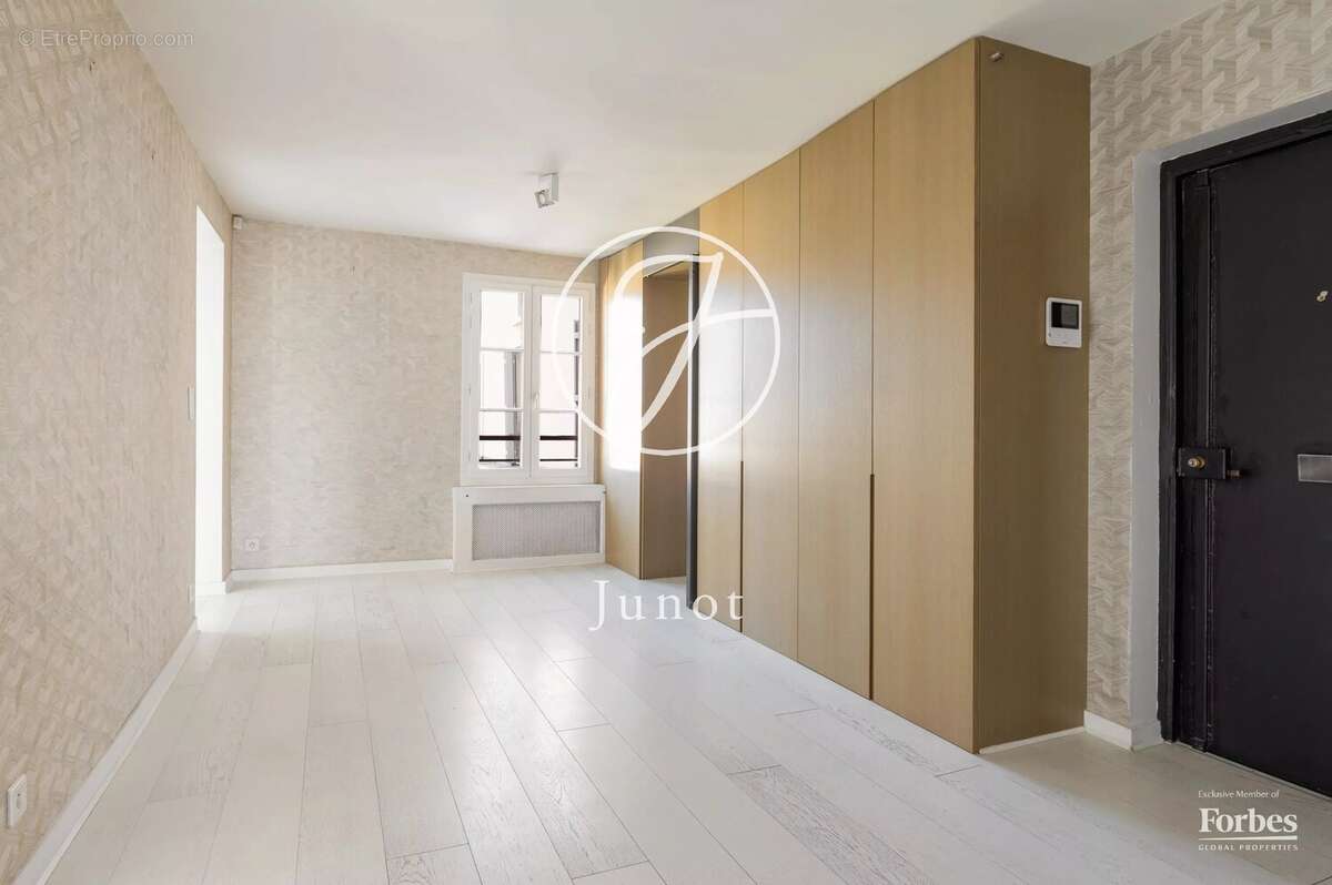 Appartement à PARIS-6E