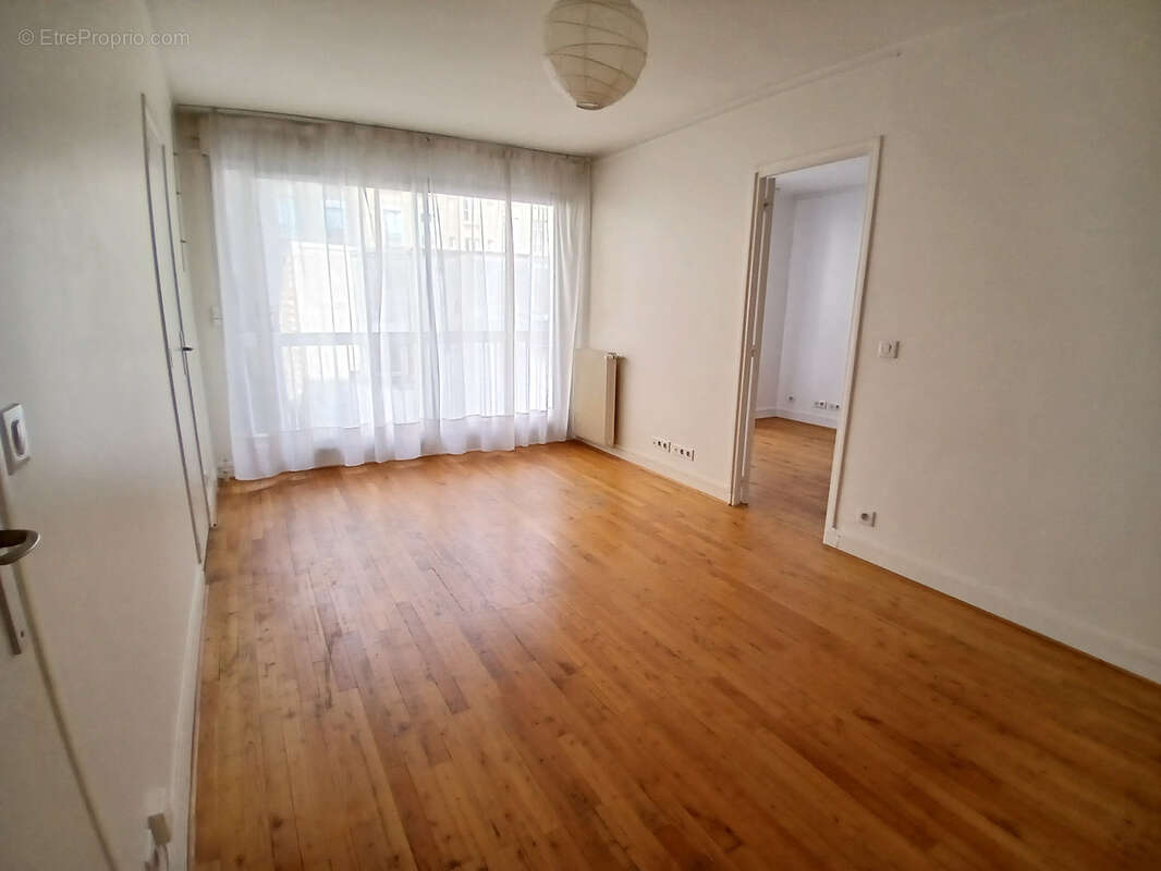 Appartement à PARIS-12E