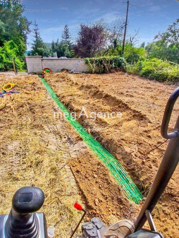 ** Terrain de 2003 m² à bâtir et construire sur Marcoussis** - photo 3