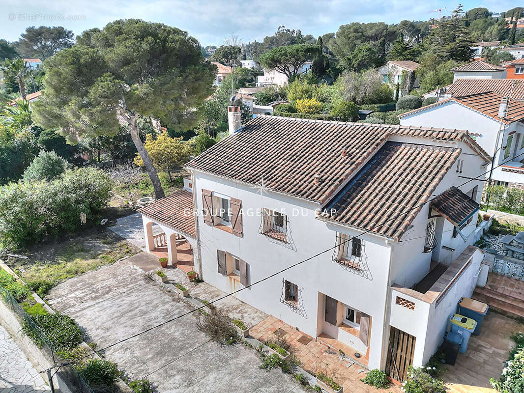 Maison à FREJUS