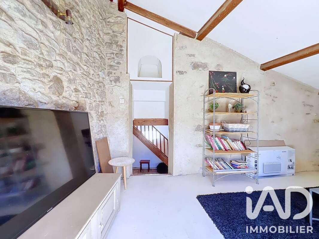 Maison 64 m² à Sigonce  - photo 7