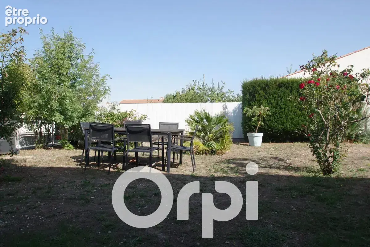 Aux portes de La Rochelle : superbe maison familiale rénovée avec grand jardin - photo 18