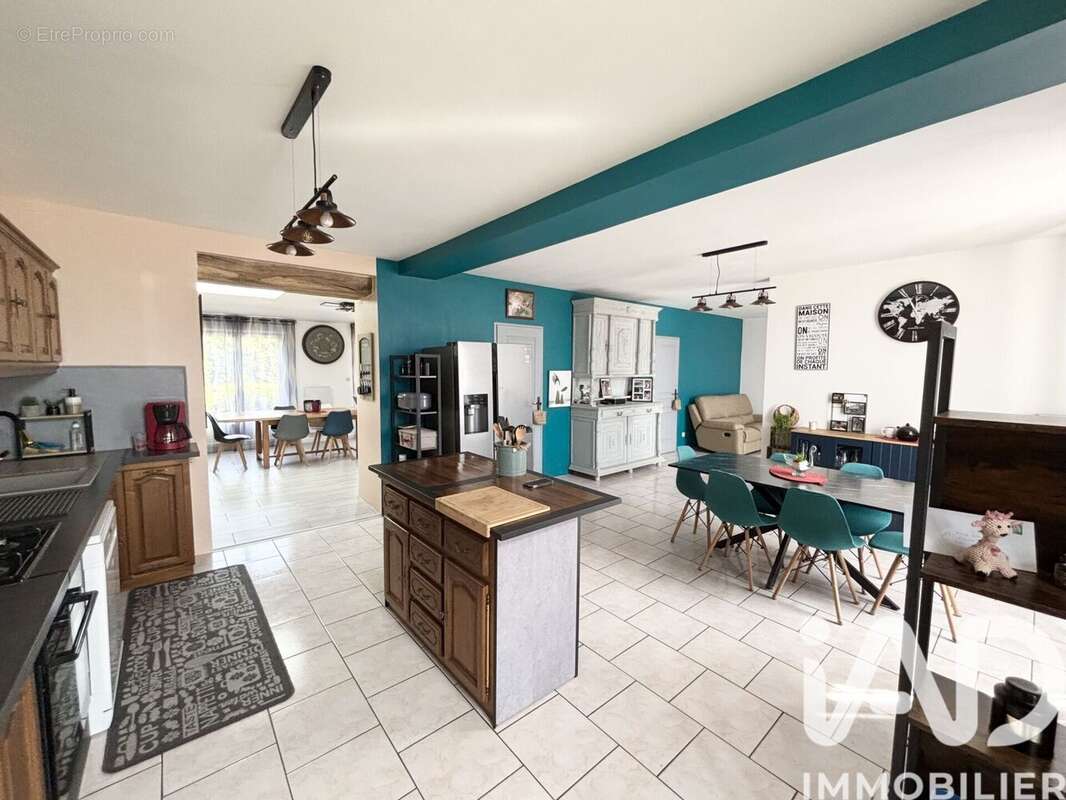 Photo 2 - Maison à CHASSENEUIL