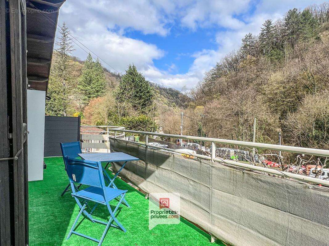 Appartement à GIERES