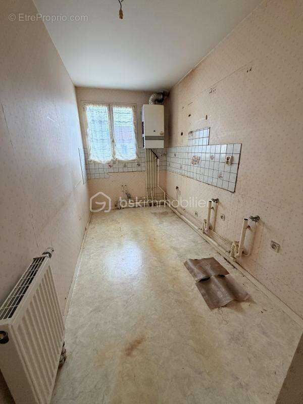 Appartement à SAVIGNY-LE-TEMPLE