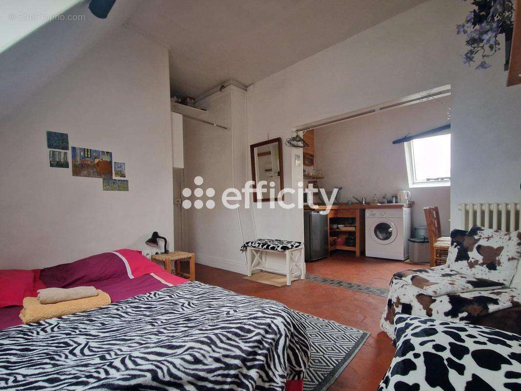 Appartement à PARIS-10E