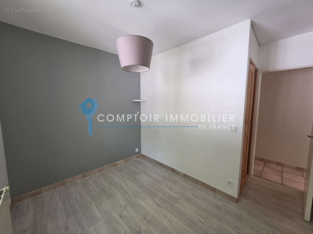 Dépt Hérault (34) -Aniane - À vendre - Villa T4/T5 avec terrasses, piscine, garage, sous-sol, parcelle de 1800 - photo 14
