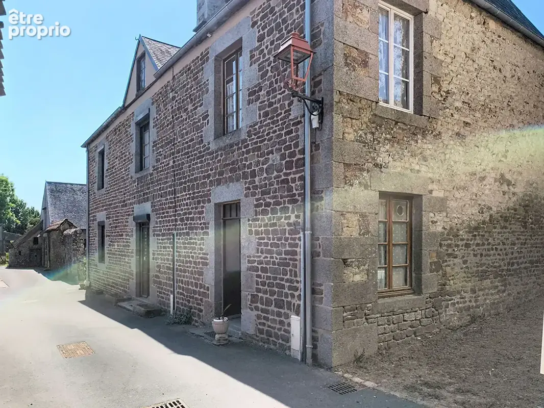Maison à SAINT-DENIS-LE-GAST