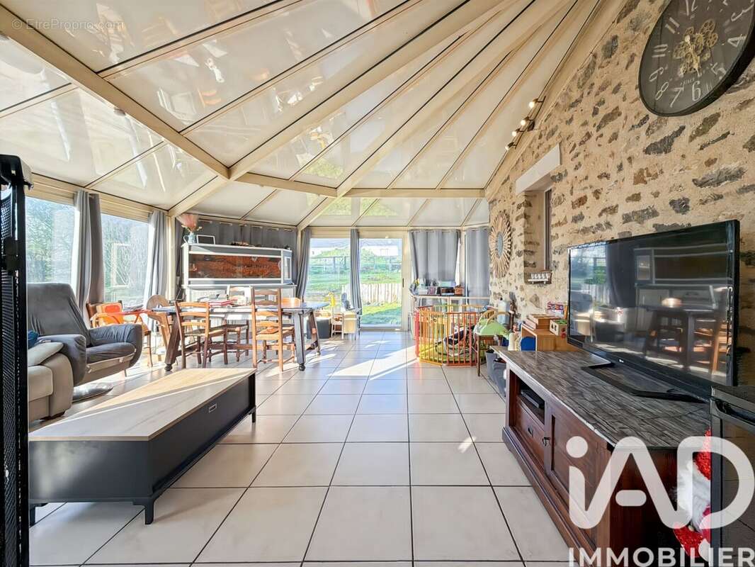 Photo 2 - Maison à SAINT-OUEN-DES-TOITS