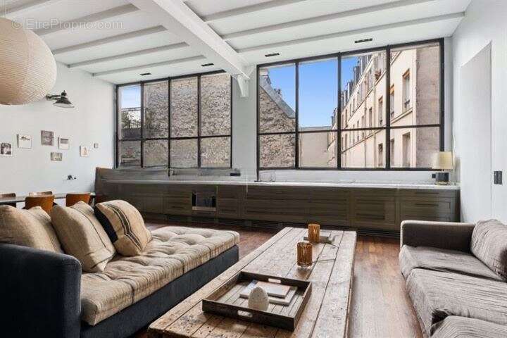 Appartement à PARIS-11E