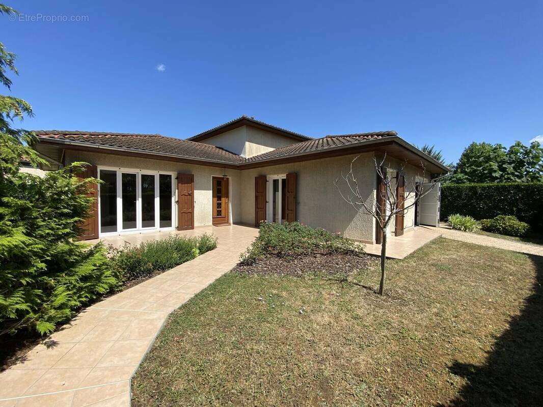 Photo 1 - Maison à ARS-SUR-FORMANS