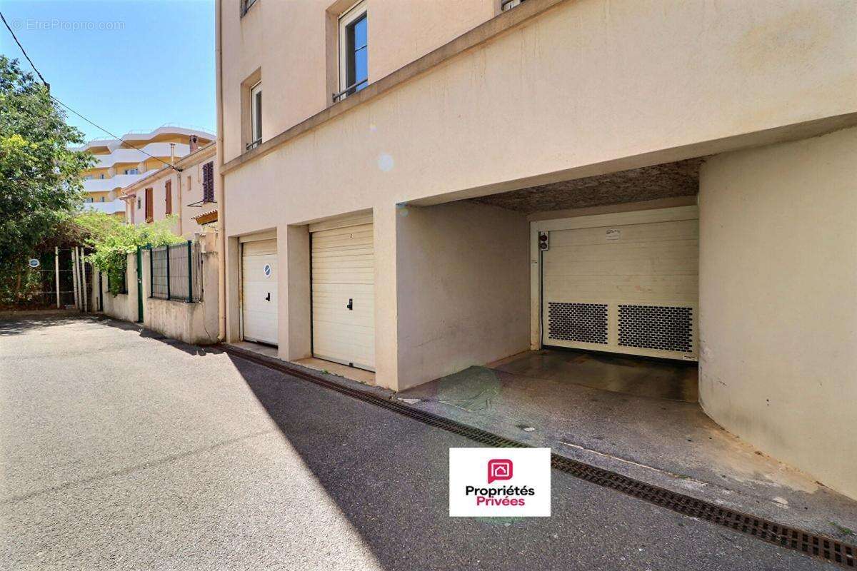 Appartement La Seyne Sur Mer 4 pièce(s) 80.98 m2 - photo 17