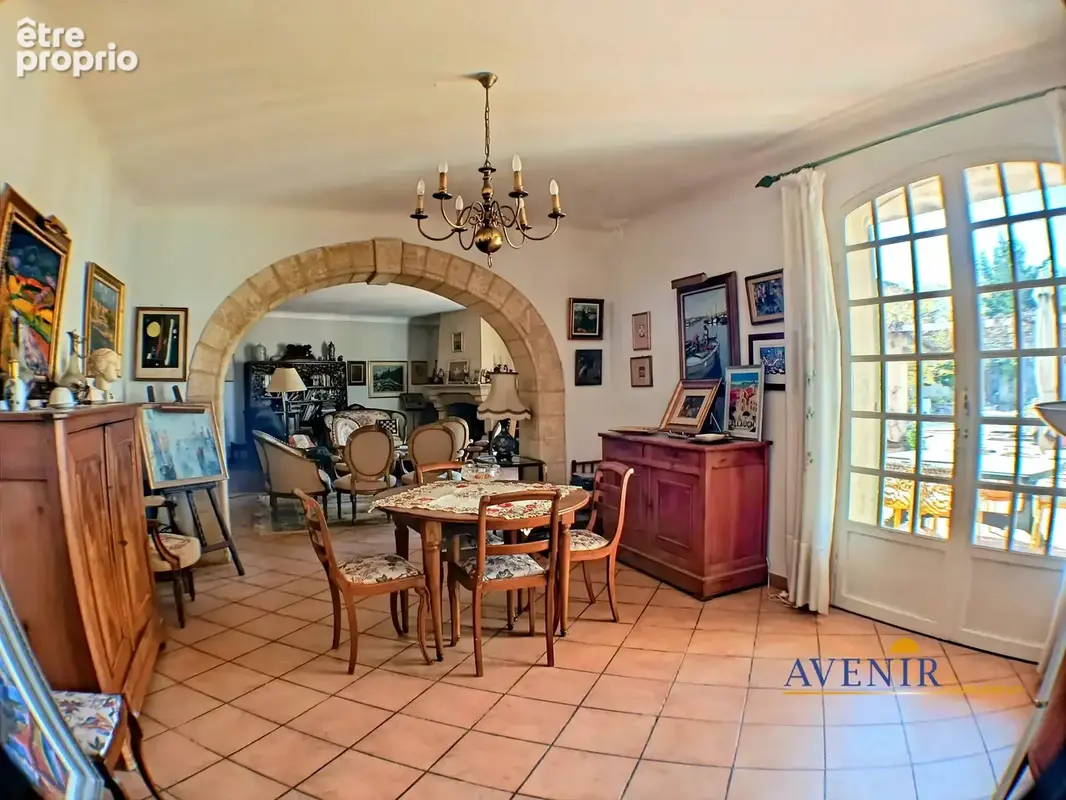 Maison 6 pièces 288 m² à vendre à Allauch (13190) - photo 2