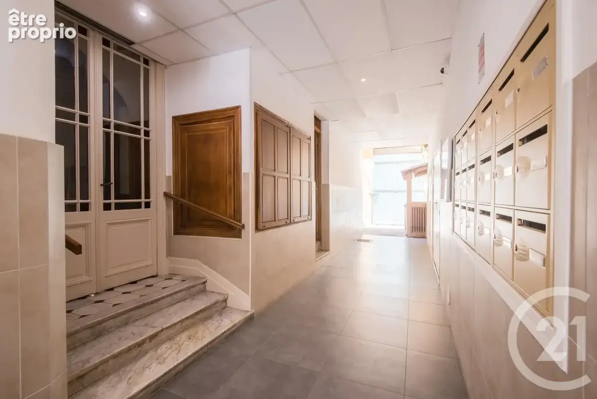 Appartement 64 m² à Nice  - photo 8