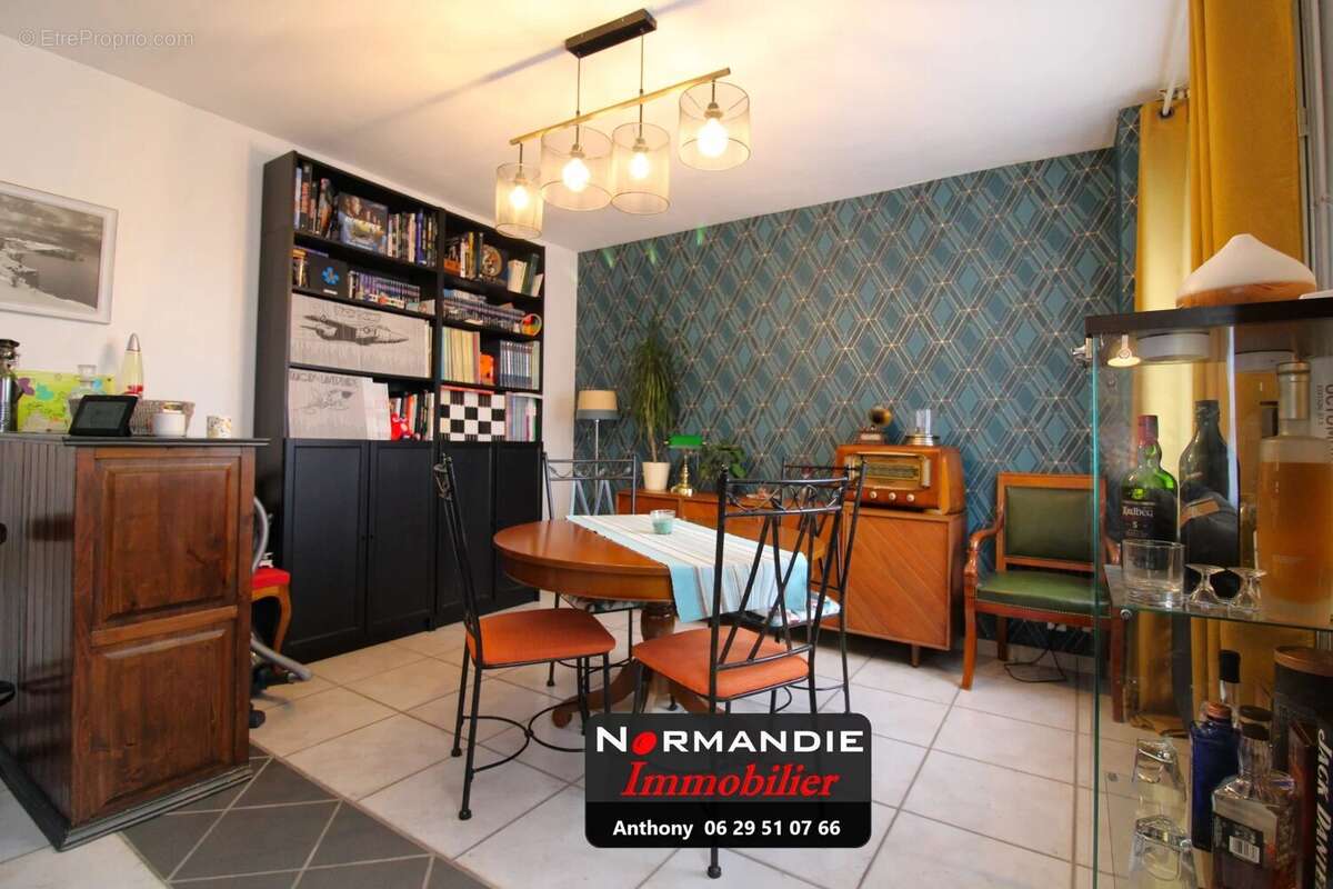 Maison à GRUCHET-LE-VALASSE