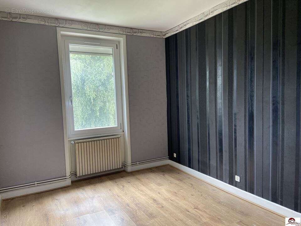 Maison à MABLY