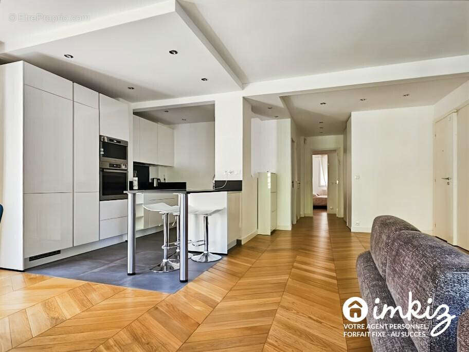 Appartement à NEUILLY-SUR-SEINE