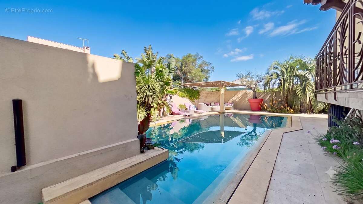 Maison à SAINT-CYPRIEN