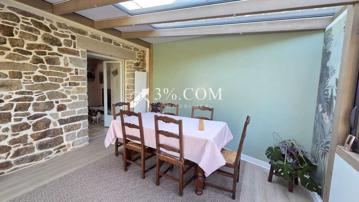 Maison à SAINT-GUYOMARD