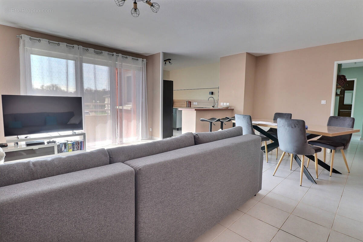 Appartement à AMBARES-ET-LAGRAVE