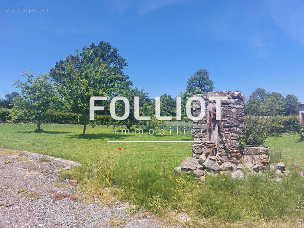 Maison à SAINT-SAUVEUR-LENDELIN