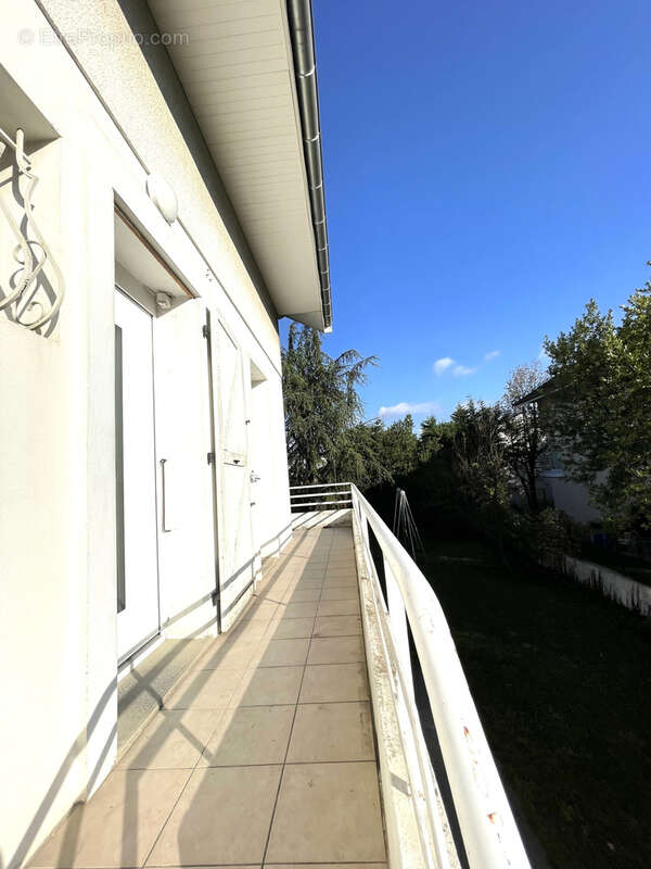 Maison à LE PONT-DE-CLAIX