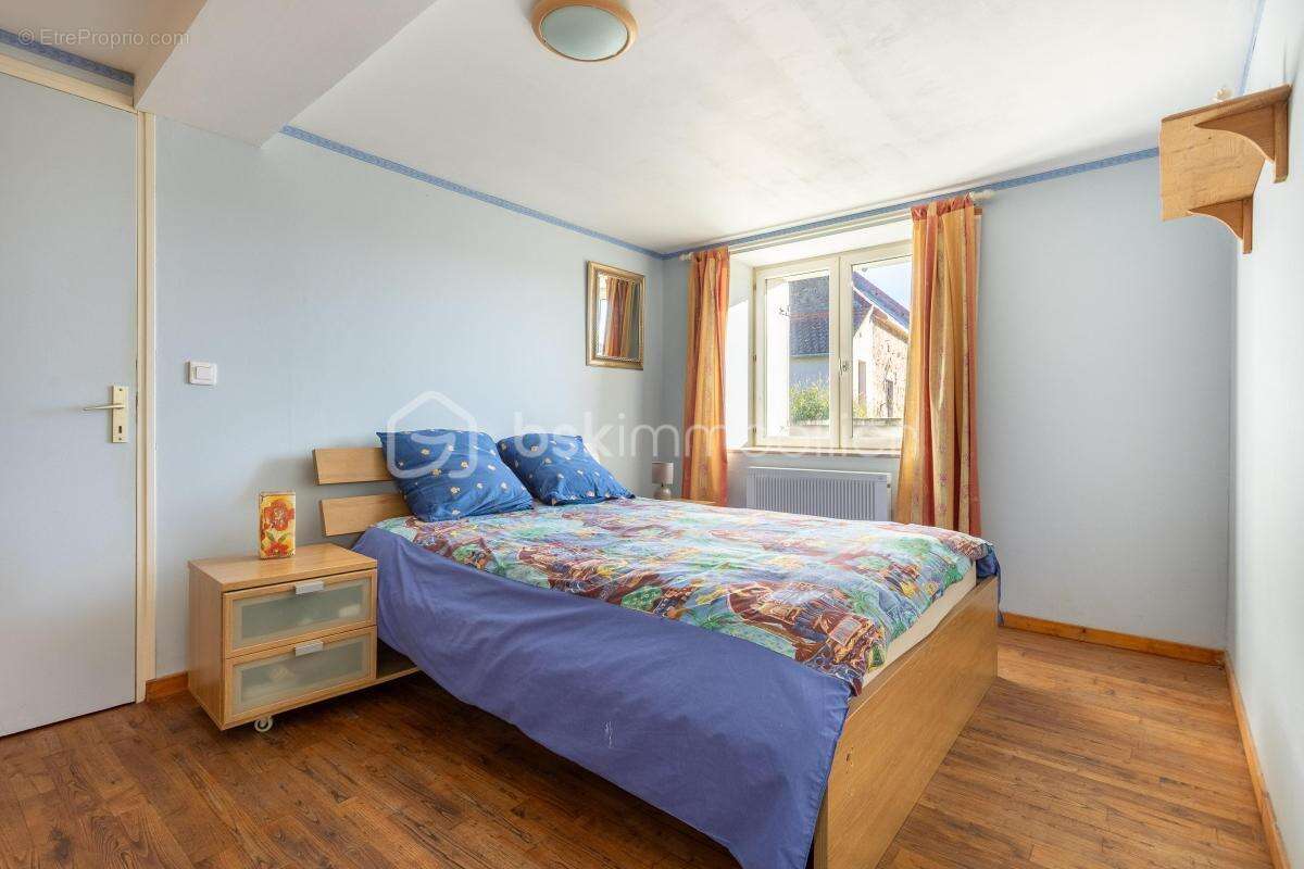 Maison à LAPEYROUSE