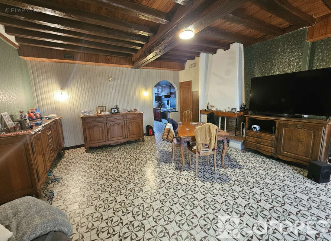 Maison à ETRELLES-SUR-AUBE