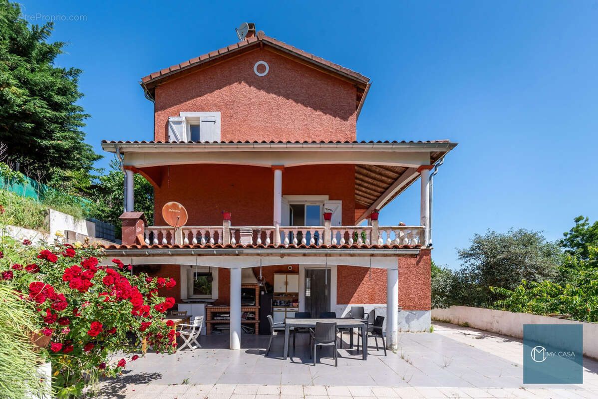 Maison à GRANDRIS