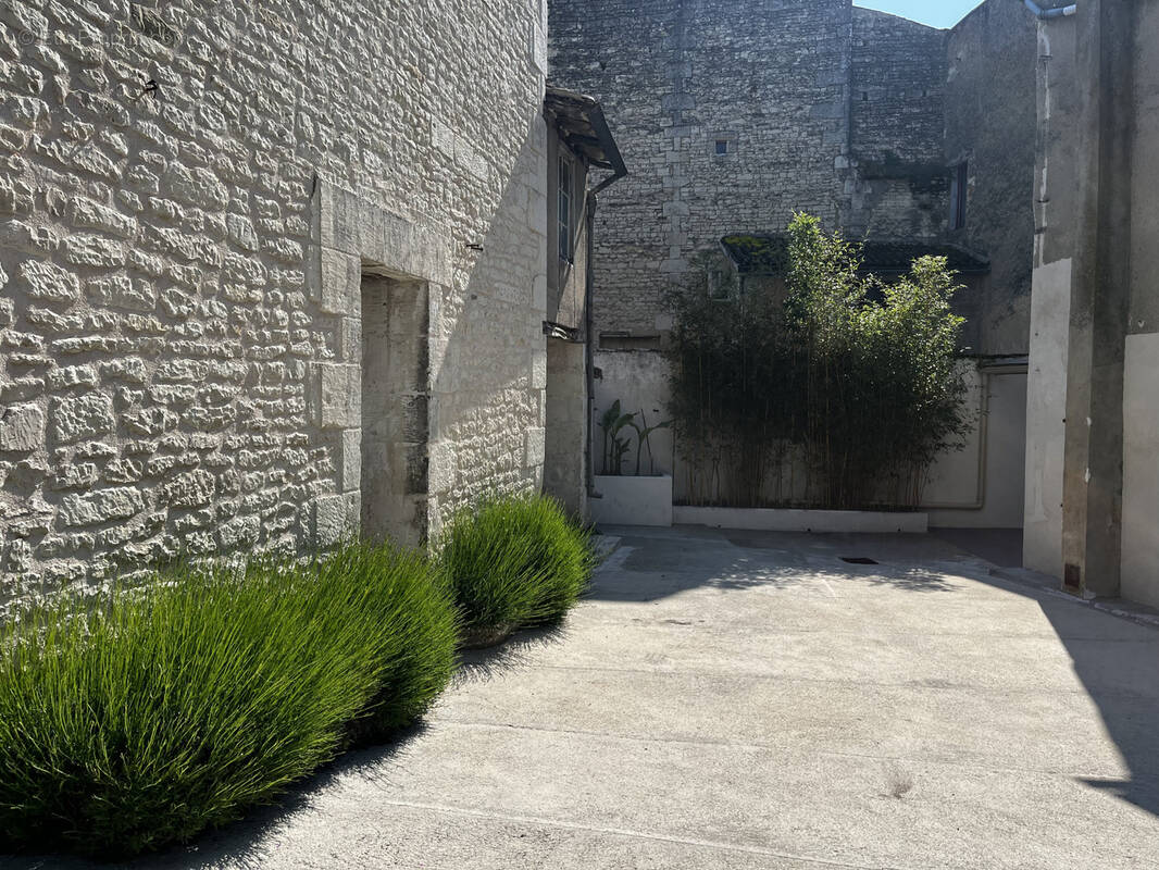 Maison à MIREBEAU