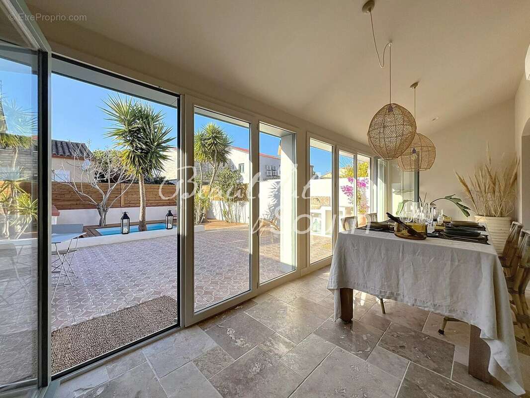 Maison à CANET-EN-ROUSSILLON