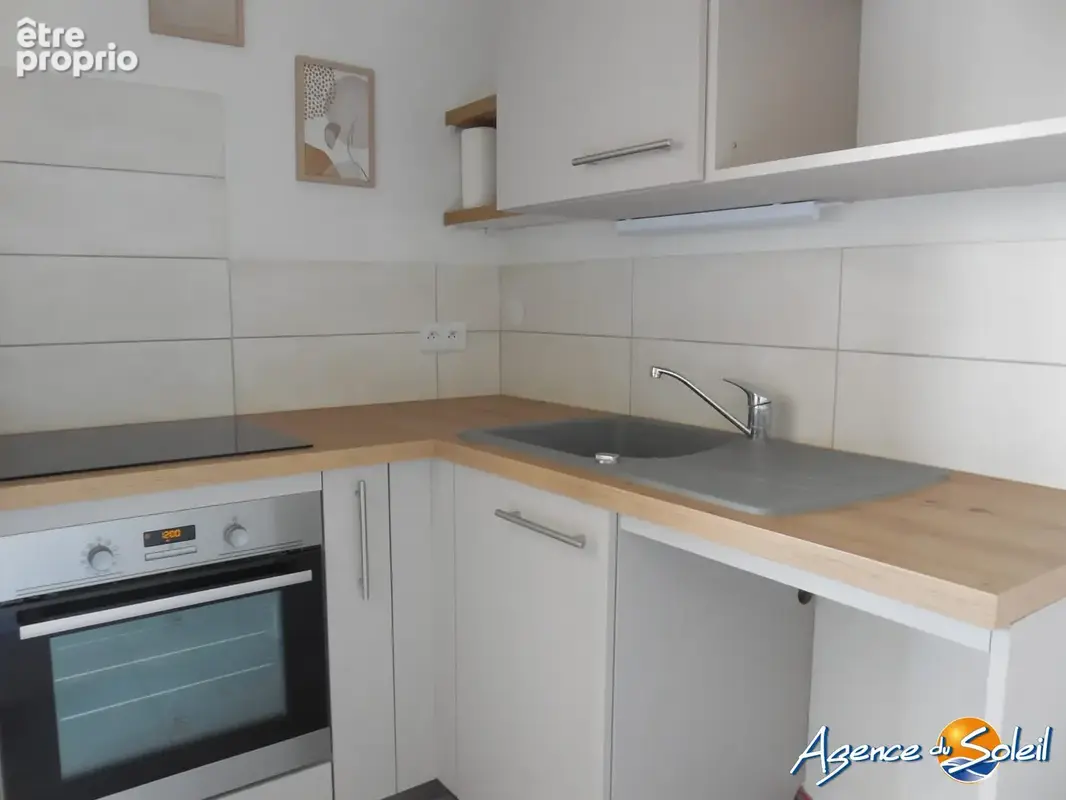 Appartement 1 pièce 24 m² à vendre à Port-La-Nouvelle (11210) - photo 2