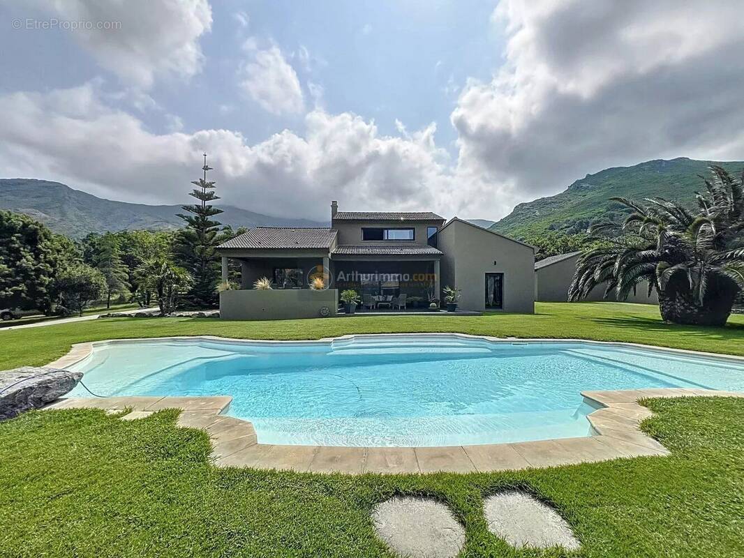 Maison à SAINT-FLORENT