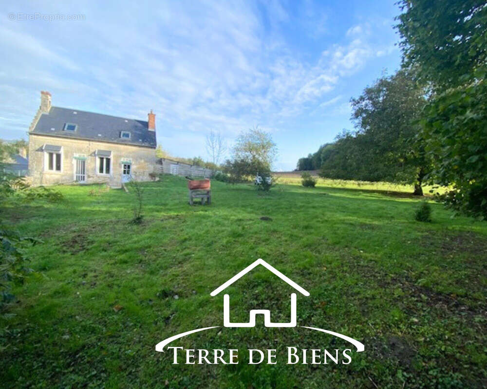 Maison à VIC-SUR-AISNE