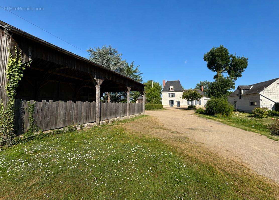 Longère avec gîte et studio indépendant - Les Rosiers Sur Loire - photo 5