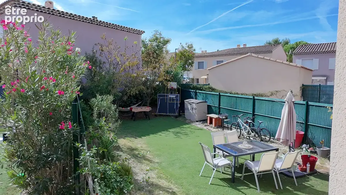 Maison T4 - 75 m² - Jardin, garage et stationnement - Pertuis - photo 2