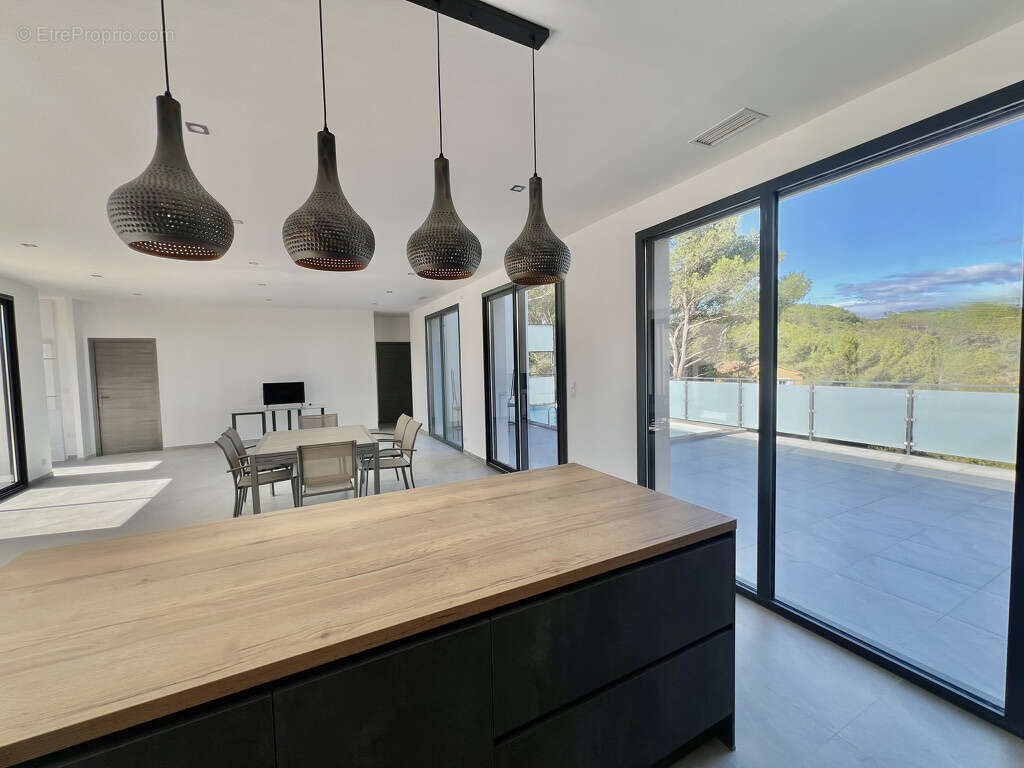 Villa Contemporaine de 2024 - Vue Panoramique exceptionnelle - photo 12